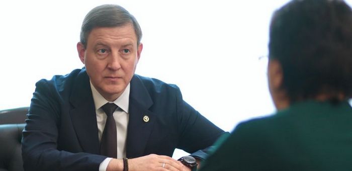 Изображение Новости Горного Алтая Андрей Турчак провел прием граждан Андрей Турчак провел прием граждан